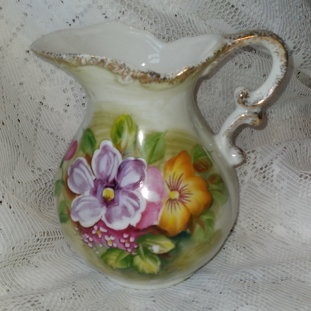 🌼 Beautiful Vintage Norleans Japan Floral Pitcher with Gold Accents